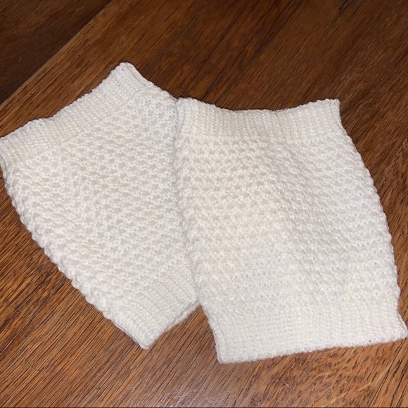 NWOT Cream Solid Knit Boot Cuffs - Picture 3 of 8